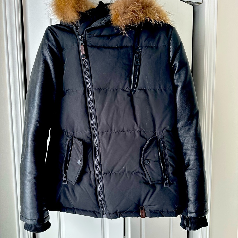 Rudsak winter coat. Size large but fits medium. Leather arms. Super warm.